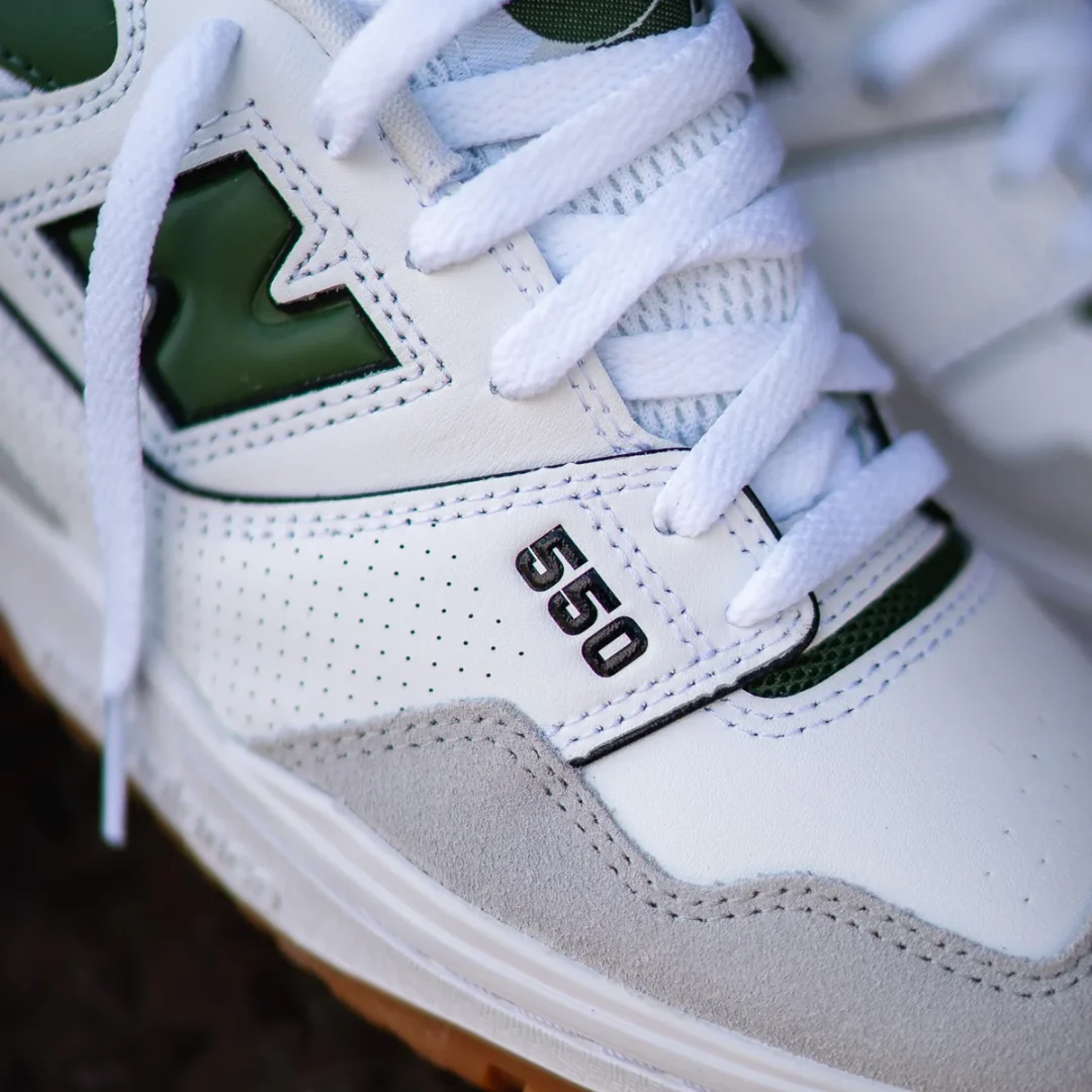 【2024年 4/5 発売】New Balance BB550 ESB “WHITE/PINE GREEN” (ニューバランス) [BB550ESB]