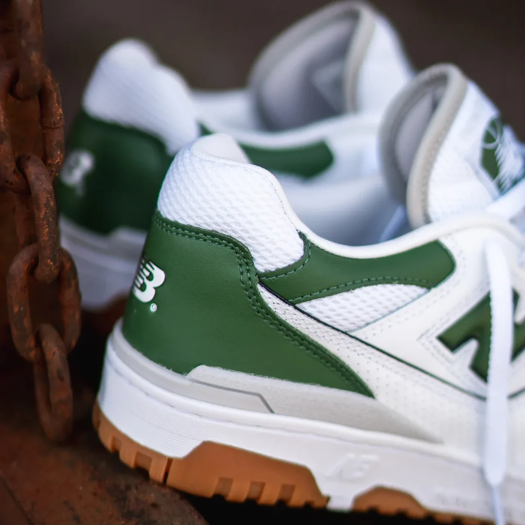 【2024年 4/5 発売】New Balance BB550 ESB “WHITE/PINE GREEN” (ニューバランス) [BB550ESB]