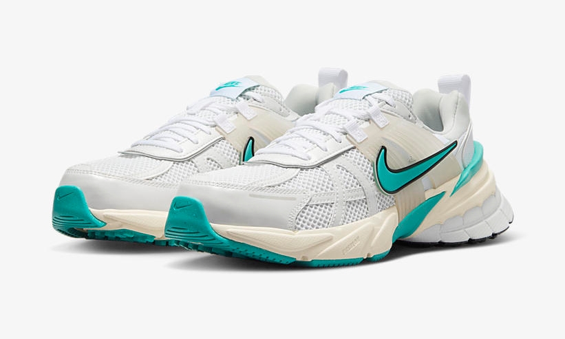 【海外発売】NIKE WMNS V2K RUN “White/Dusty Cactus” (ナイキ ウィメンズ ヴィツーケー “ホワイト/ダスティカクタス”) [FD0736-105]