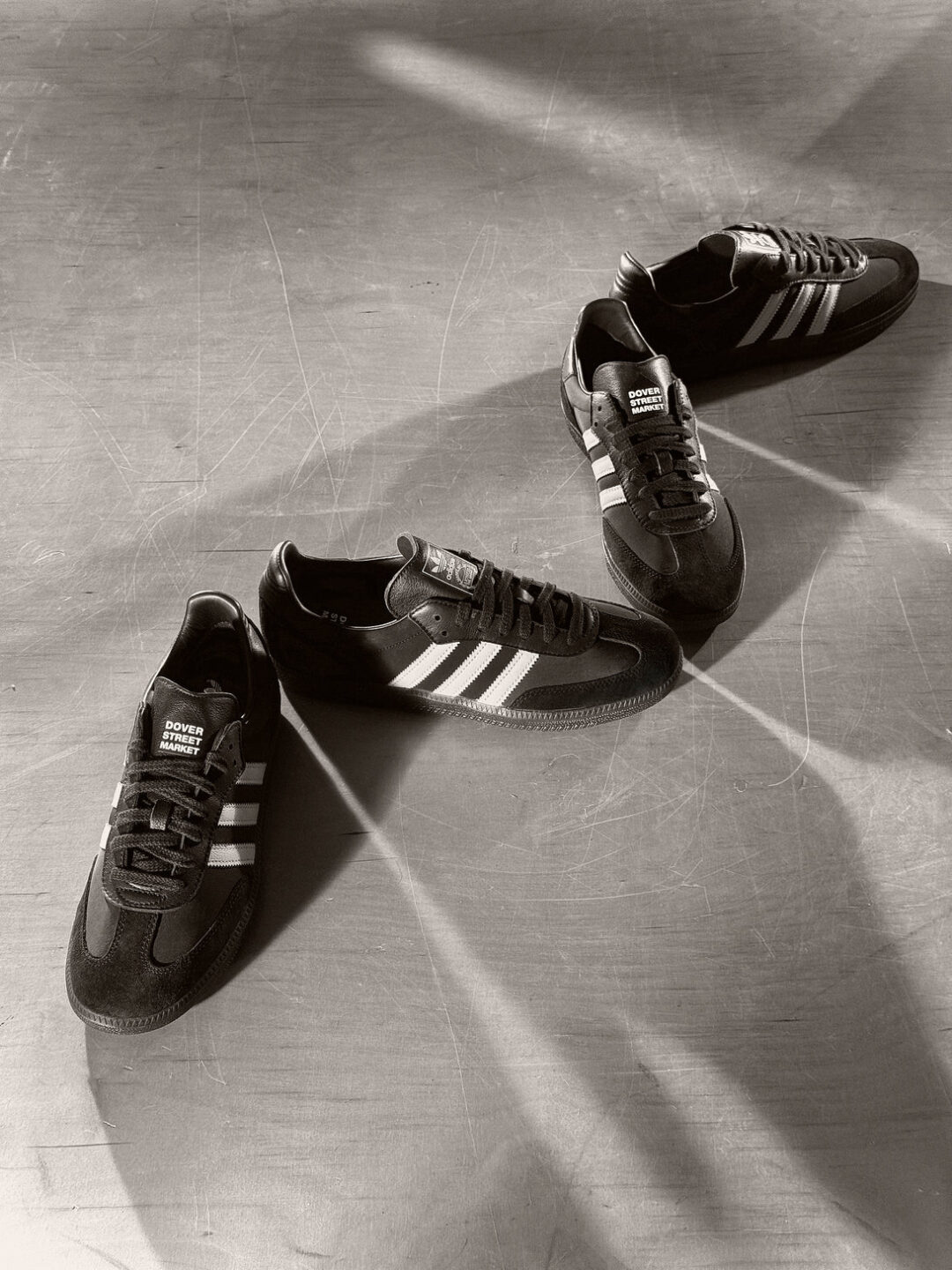 【国内 2024年 5/16 発売】DOVER STREET MARKET × adidas Originals SAMBA “Core Black/Footwear White” (ドーバーストリートマーケット アディダス オリジナルス サンバ “ブラック/ホワイト”) [IH4979]