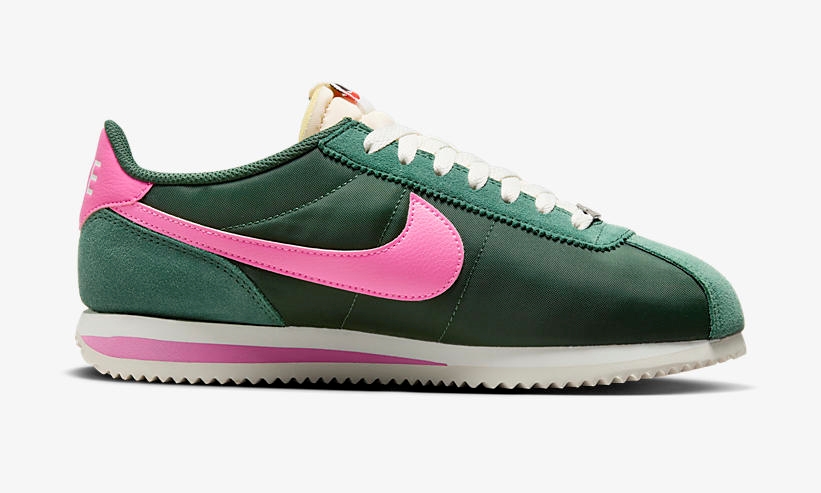 【2024年 7/1 発売予定】ナイキ コルテッツ TXT “ファー/ピンクシクル” (NIKE CORTEZ TXT “Fir/Pinksicle”) [HF9994-300]