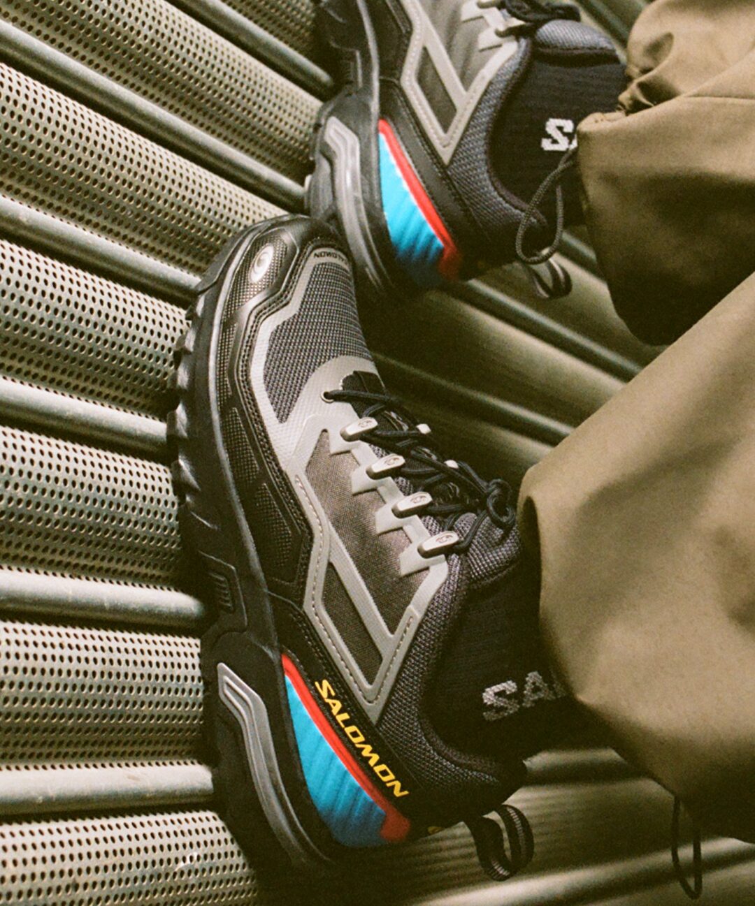 【2024年 4/4 発売】SALOMON ACS+FT “Black/Pewter/Fiery Red” (サロモン プロ “ブラック/ピューター/レッド”) [L47435400]