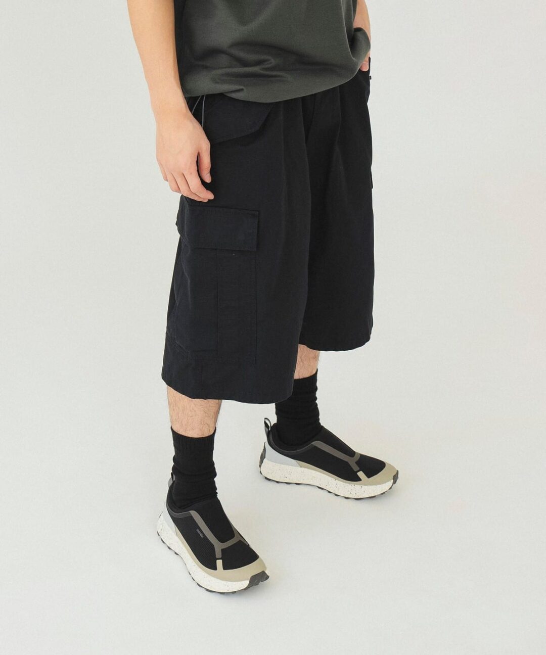 【2024年 6月上旬 発売】BEAMS / ビッグ 6ポケット カーゴ ショーツ (ビームス Big 6 Pocket Cargo Shorts)