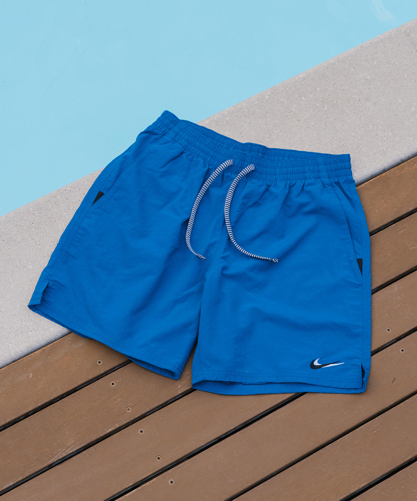 【2024年 4/19 発売】NIKE SWIM ショーツ × EDIFICE 30周年 Swash print boardshorts (水陸着用可能 エディフィス ナイキ スウォッシュ プリント ボードショーツ)