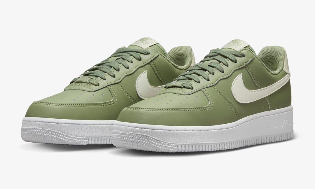 【海外発売】ナイキ エア フォース 1 ロー “オイルグリーン/ホワイト” (NIKE AIR FORCE 1 LOW “Oil Green/White”) [HF5062-386]