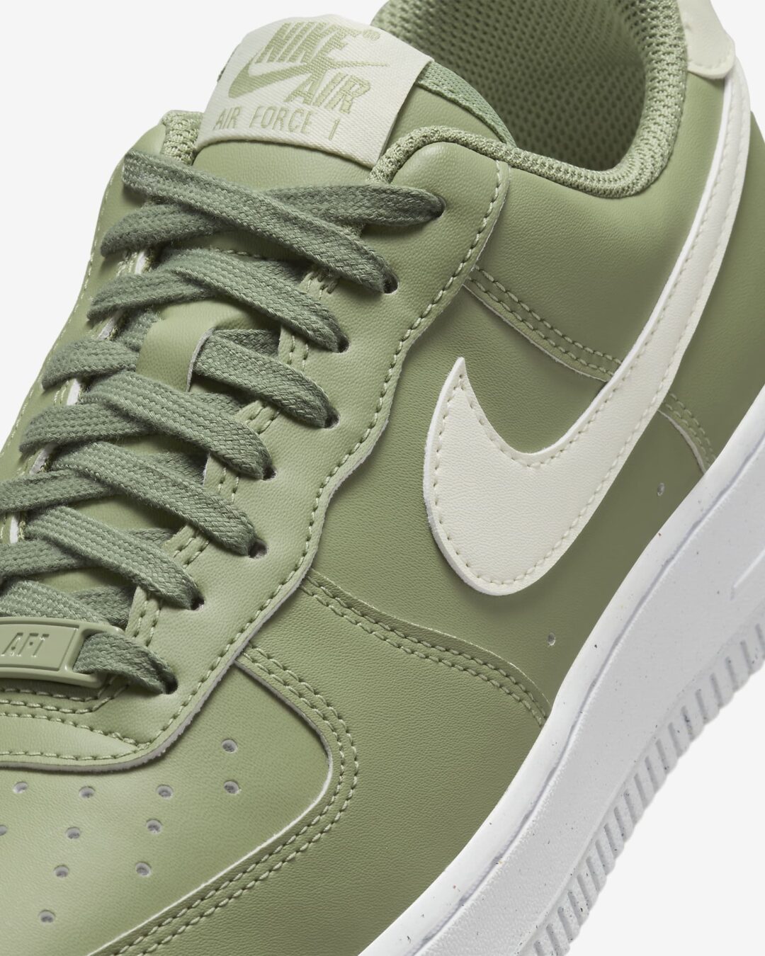 【海外発売】ナイキ エア フォース 1 ロー “オイルグリーン/ホワイト” (NIKE AIR FORCE 1 LOW “Oil Green/White”) [HF5062-386]