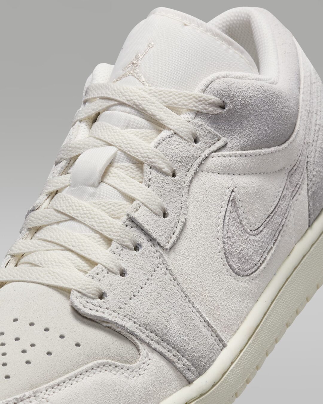 【海外発売】ナイキ エア ジョーダン 1 ロー SE クラフト “ペールアイボリー” (NIKE AIR JORDAN 1 LOW SE CRAFT “Pale Ivory”) [FQ3055-100]