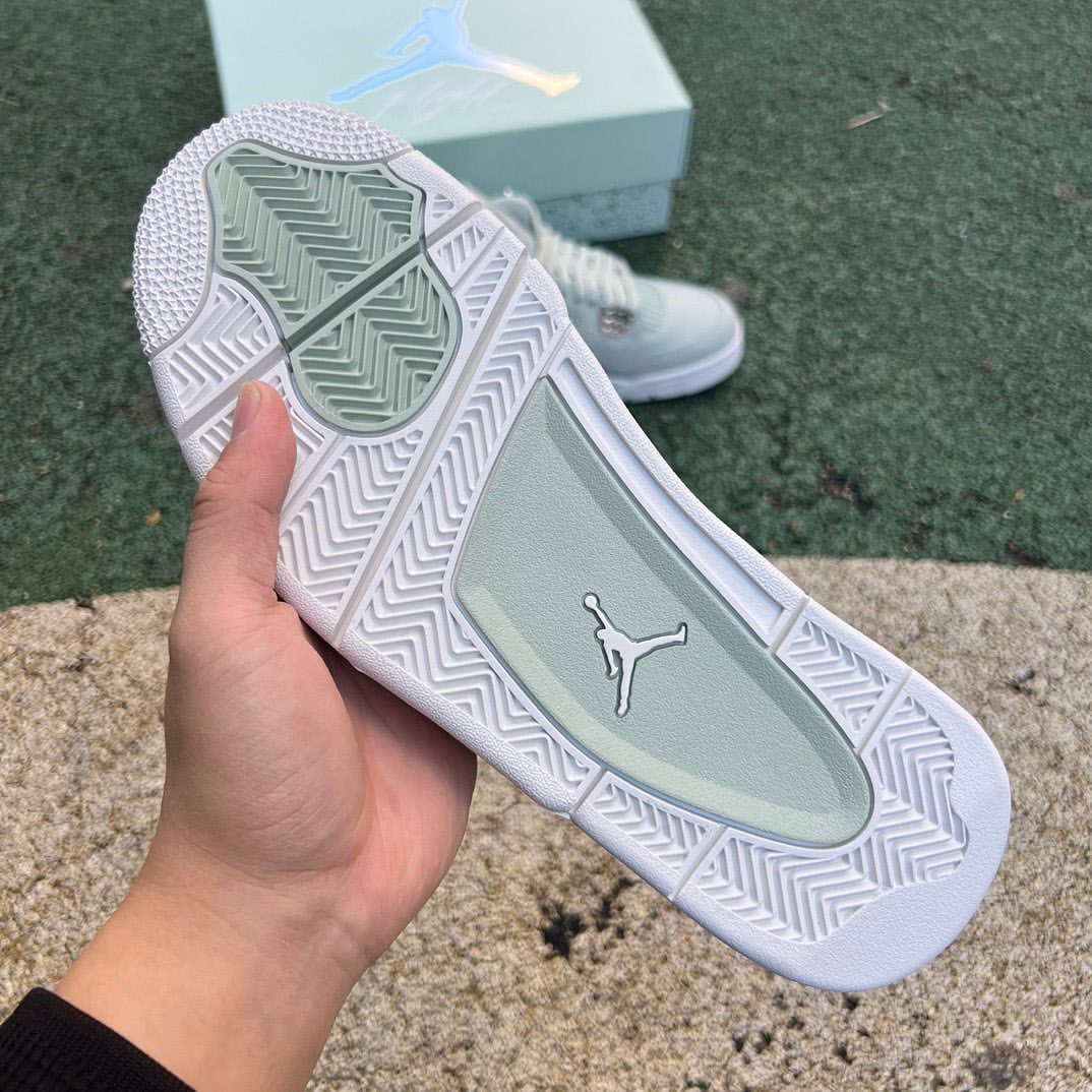【2025年 3/8 発売予定】NIKE WMNS AIR JORDAN 4 RETRO “Seafoam” (ナイキ ウィメンズ エア ジョーダン 4 レトロ “シーフォーム”) [HV0823-003]