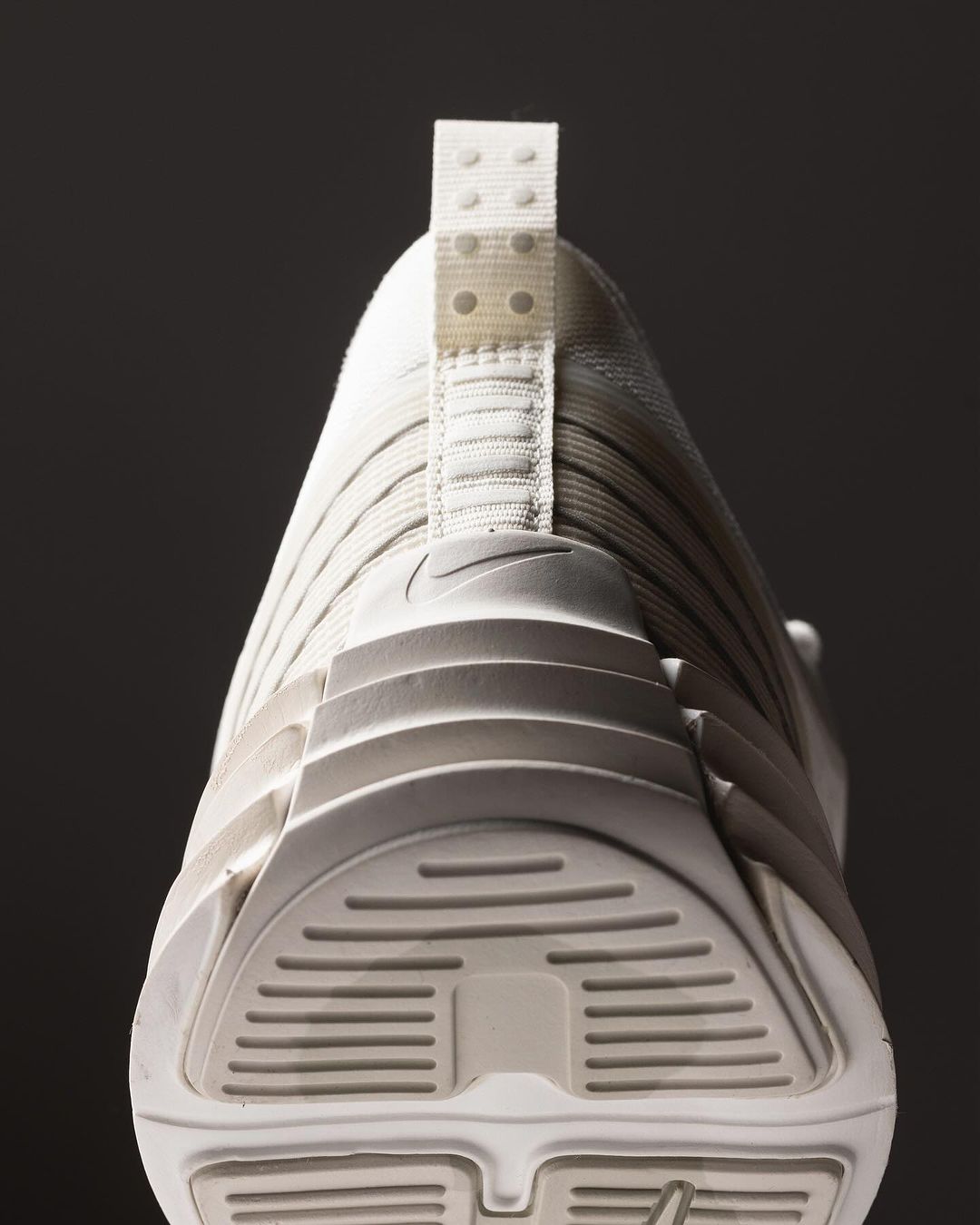 【2024年 4/16 発売】NIKE LUNAR ROAM “Summit White/Phantom” (ナイキ ルナ ローム “サミットホワイト/ファントム”) [DV2440-100]