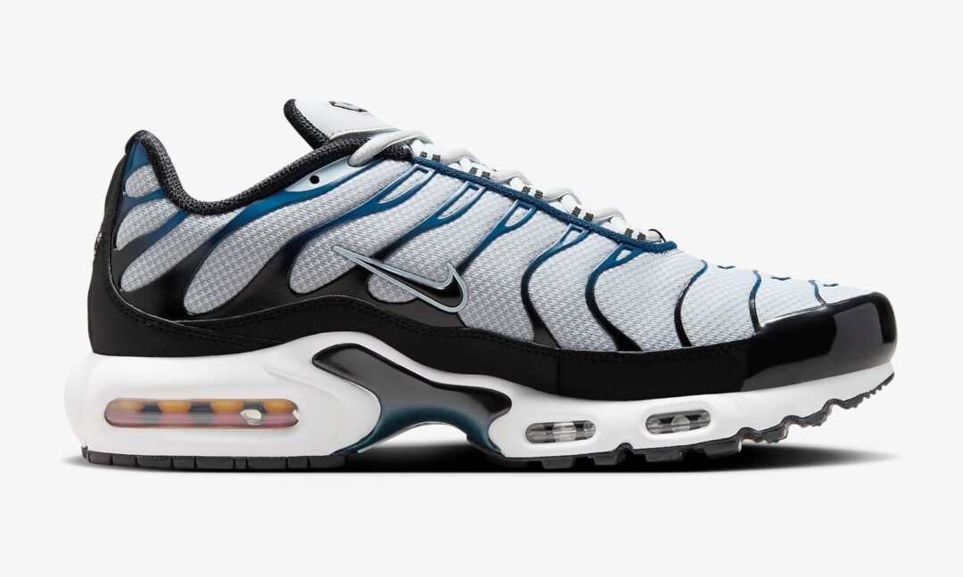 【海外発売】ナイキ エア マックス プラス “ピュアプラチナム/コートブルー” (NIKE AIR MAX PLUS “Pure Platinum/Court Blue”) [FN6949-001]