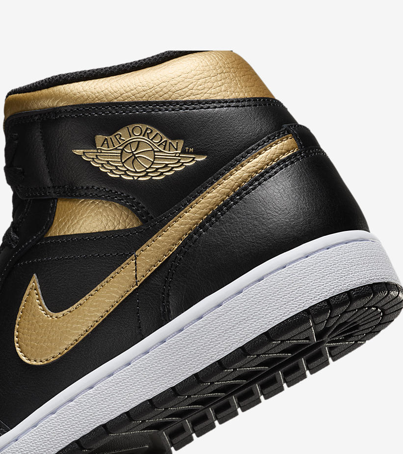 【2024年 発売予定】NIKE AIR JORDAN 1 MID “Black/Metallic Gold” (ナイキ エア ジョーダン 1 ミッド “ブラック/メタリックゴールド”) [DQ8426-071]