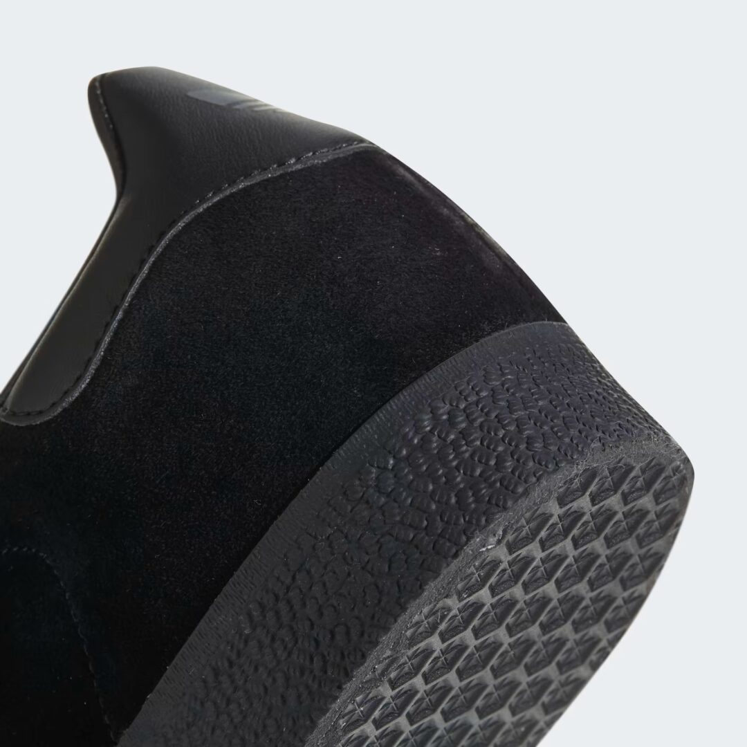 【2024年 4/4 発売】adidas GAZELLE SPZL/SPEZIAL “Triple Black” (アディダス ガゼル スペツィアル “トリプルブラック”) [IG8939]