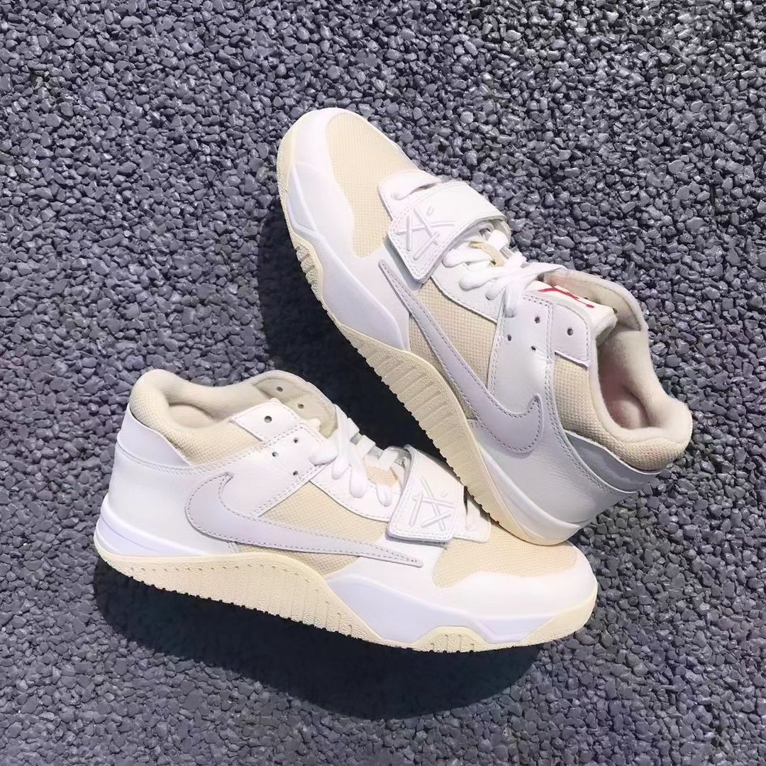 【2024年 発売予定】TRAVIS SCOTT NIKE JORDAN JUMPMAN JACK TR “White/Cream/Red” (トラビス・スコット × ナイキ ジョーダン ジャンプマンジャック トレーナー “ホワイト/クリーム/レッド”)