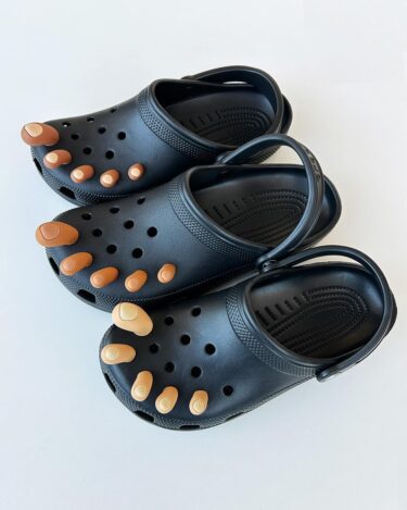 クロックスのエイプリルフールネタ「トウ・ジビッツ」が製品化 (Crocs)