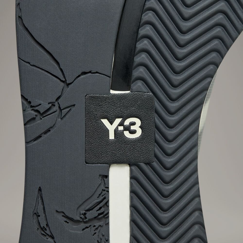 Y-3から空白からインスピレーションを得たスニーカー「S-GENDO RUN」2024 S/S モデル (ワイスリー スーパースター プロモデル) [IE5700/IG4053]