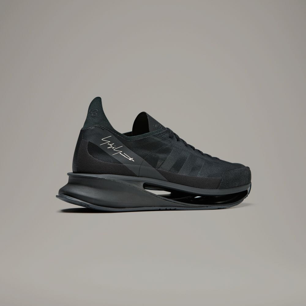 Y-3から空白からインスピレーションを得たスニーカー「S-GENDO RUN」2024 S/S モデル (ワイスリー スーパースター プロモデル) [IE5700/IG4053]