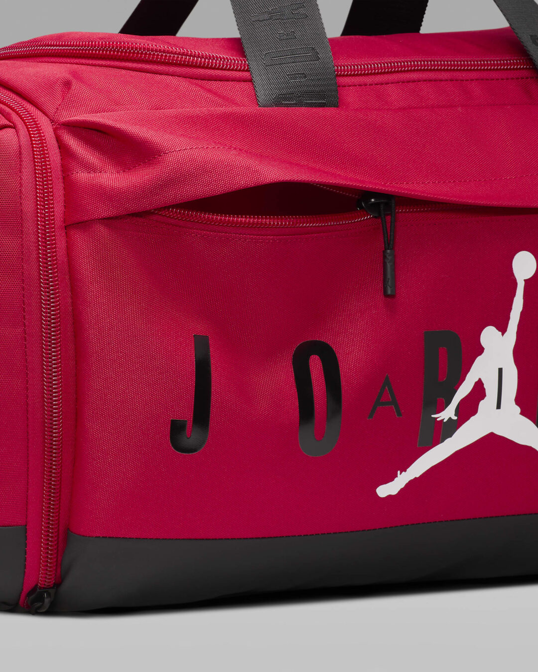 一泊旅行用に、試合用に最適な「ナイキ ジョーダン ベロシティ ダッフルバッグ」が発売 (NIKE JORDAN Velocity duffel bag) [HF7295-010/HF7295-687/HF7294-010/HF7294-687]