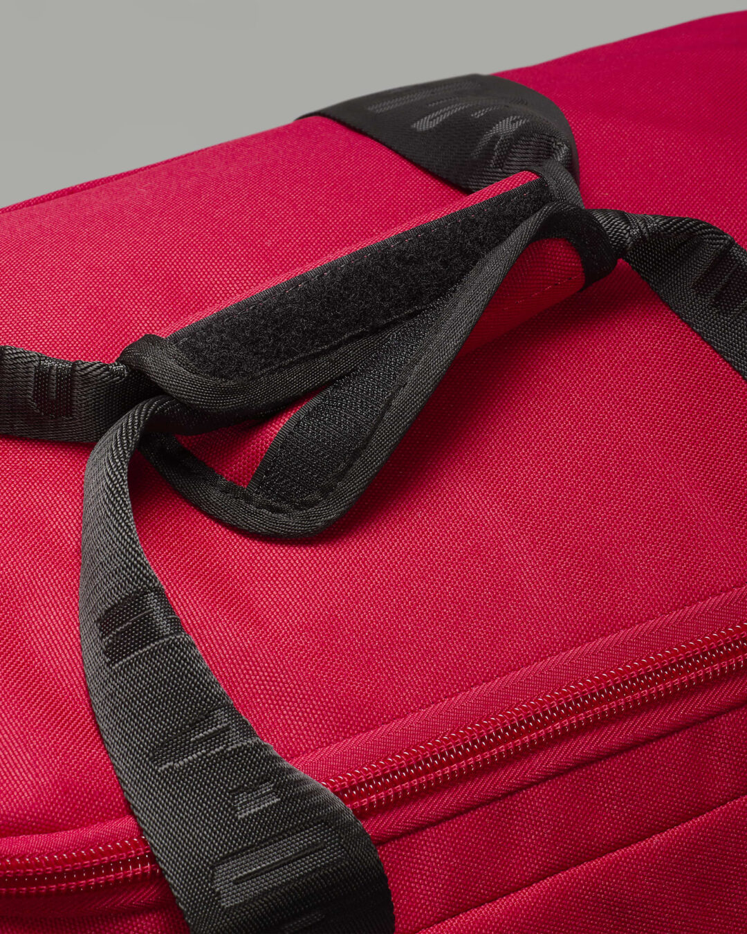 一泊旅行用に、試合用に最適な「ナイキ ジョーダン ベロシティ ダッフルバッグ」が発売 (NIKE JORDAN Velocity duffel bag) [HF7295-010/HF7295-687/HF7294-010/HF7294-687]