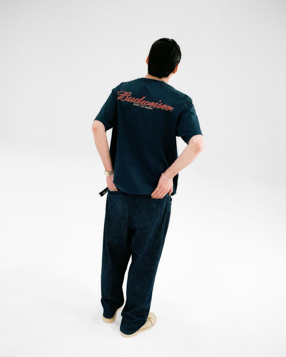 thisisneverthat × Budweiser コラボレーションが2024年 4/26 発売 (ディスイズネバーザット バドワイザー)