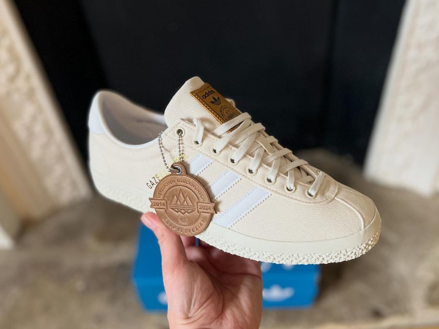 【2024年 4/4 発売】adidas GAZELLE SPZL/SPEZIAL “Chalk White” (アディダス ガゼル スペツィアル “チョークホワイト”) [IG8940]