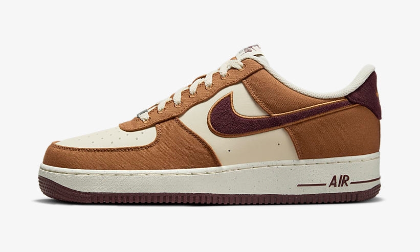 【2024年 発売予定】ナイキ エア フォース 1 07 ロー “ライトブリティッシュタン/バーガンディクラッシュ” (NIKE AIR FORCE 1 07 LOW “Light British Tan/Burgundy Crush”) [FQ8713-200]