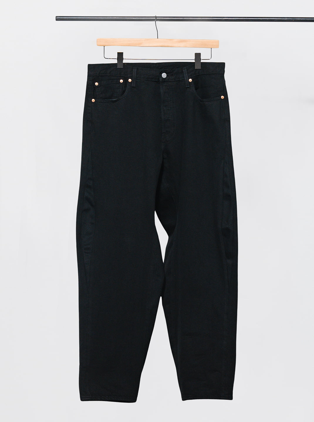 「Levi’s 501 CUSTOMIZED EXPANSION JEANS “Black/White”」が2024年 4/25 19:30~発売 (リーバイス)