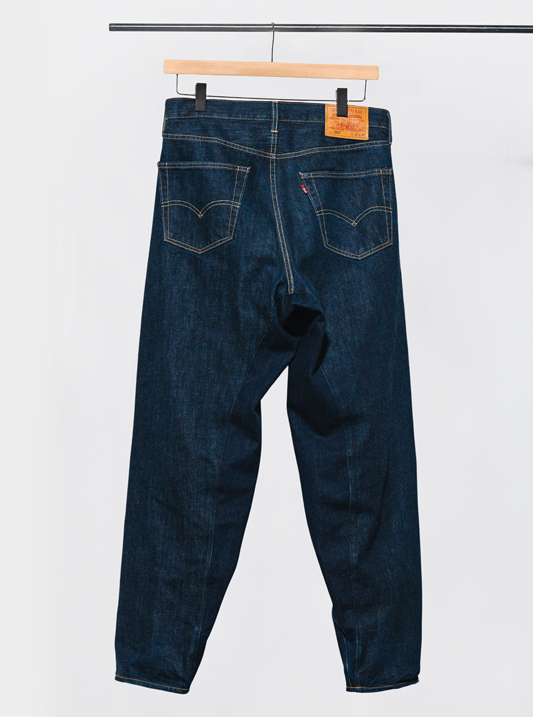 「Levi’s 501 CUSTOMIZED EXPANSION JEANS “Black/White”」が2024年 4/25 19:30~発売 (リーバイス)