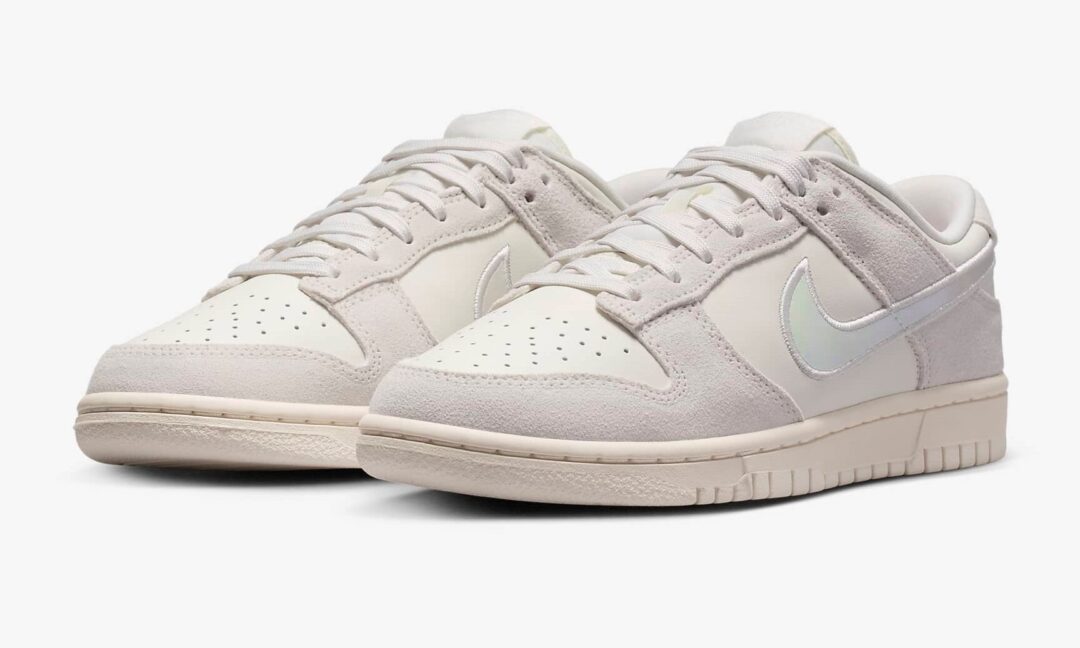 【2024年 5/13 & 5/18 発売】ナイキ ウィメンズ ダンク ロー “イリディセントスウッシュ/セイル” (NIKE WMNS DUNK LOW “Iridescent Swoosh/Sail”) [HF5074-133]