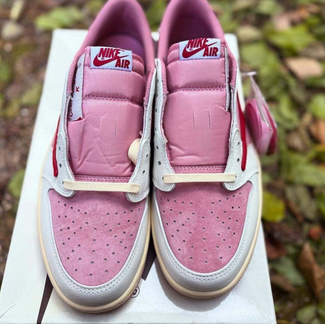 【2026年 5/22 発売予定】Travis Scott × NIKE AIR JORDAN 1 RETRO LOW OG SP “Sail/Shy Pink” (トラヴィス・スコット ナイキ エア ジョーダン 1 ロー “セイル/スカイピンク”) [IQ7604-100/IQ7604-101]