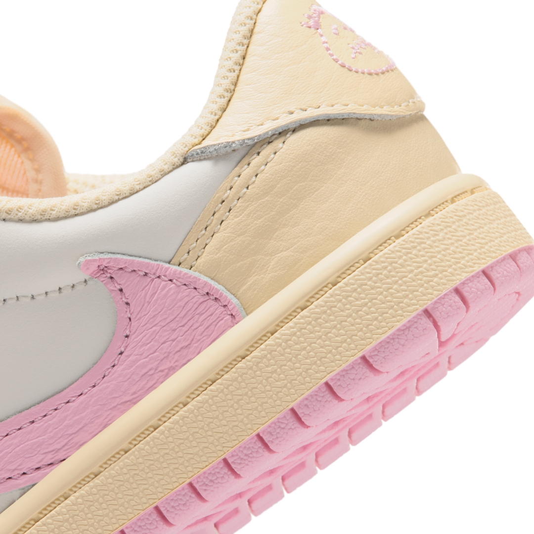 【2026年 5/29 発売】Travis Scott × NIKE AIR JORDAN 1 RETRO LOW OG SP “Sail/Shy Pink” (トラヴィス・スコット ナイキ エア ジョーダン 1 ロー “セイル/スカイピンク”) [IQ7604-100/IQ7604-101]