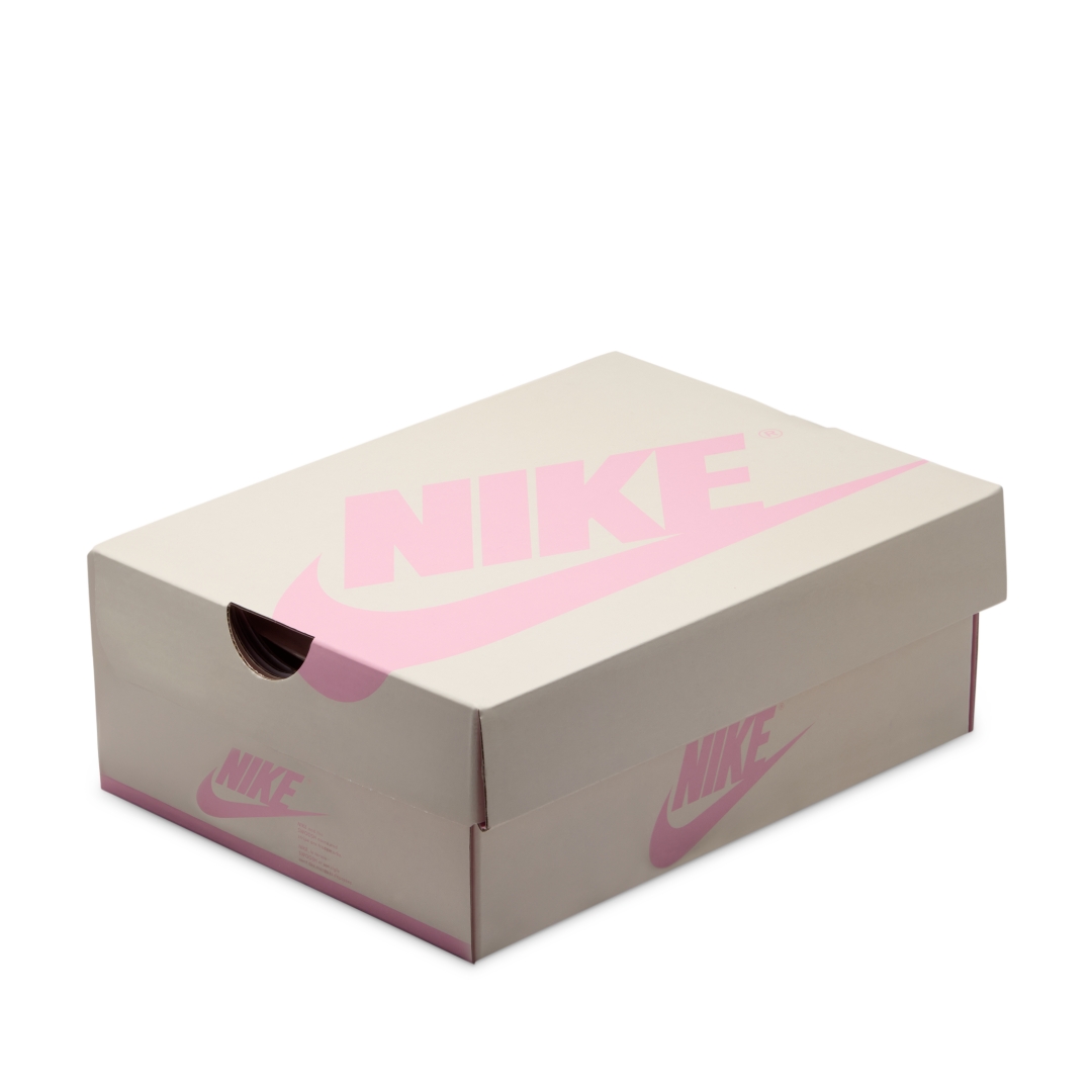 【2026年 5/29 発売】Travis Scott × NIKE AIR JORDAN 1 RETRO LOW OG SP “Sail/Shy Pink” (トラヴィス・スコット ナイキ エア ジョーダン 1 ロー “セイル/スカイピンク”) [IQ7604-100/IQ7604-101]