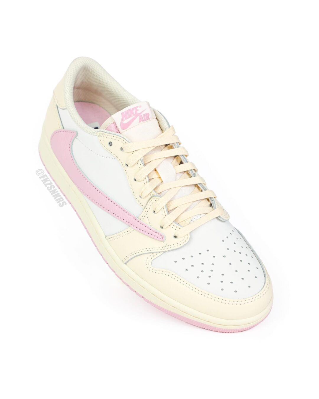 【2026年 5/22 発売予定】Travis Scott × NIKE AIR JORDAN 1 RETRO LOW OG SP “Sail/Shy Pink” (トラヴィス・スコット ナイキ エア ジョーダン 1 ロー “セイル/スカイピンク”) [IQ7604-100/IQ7604-101]