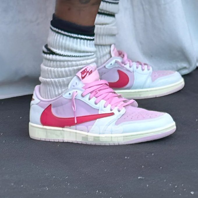 【2026年 夏 発売予定】Travis Scott × NIKE AIR JORDAN 1 RETRO LOW OG SP “Sail/Shy Pink” (トラヴィス・スコット ナイキ エア ジョーダン 1 ロー “セイル/スカイピンク”) [IQ7604-100/IQ7604-101]