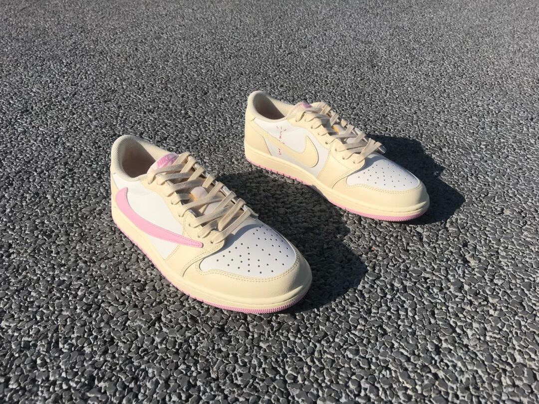 【2026年 5/22 発売予定】Travis Scott × NIKE AIR JORDAN 1 RETRO LOW OG SP “Sail/Shy Pink” (トラヴィス・スコット ナイキ エア ジョーダン 1 ロー “セイル/スカイピンク”) [IQ7604-100/IQ7604-101]
