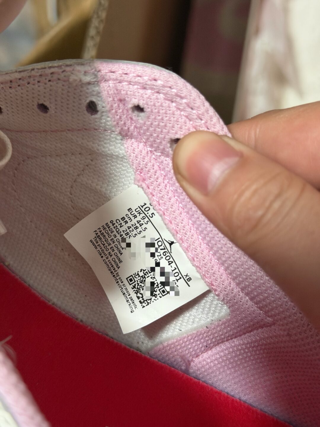 【2026年 5/22 発売予定】Travis Scott × NIKE AIR JORDAN 1 RETRO LOW OG SP “Sail/Shy Pink” (トラヴィス・スコット ナイキ エア ジョーダン 1 ロー “セイル/スカイピンク”) [IQ7604-100/IQ7604-101]