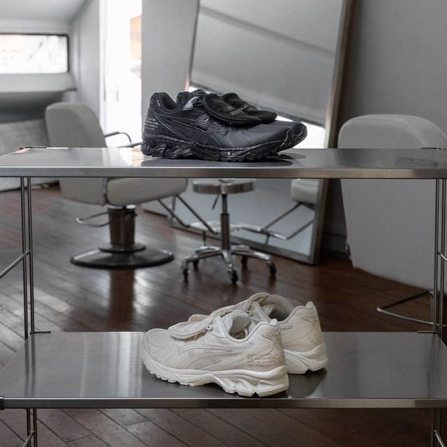 【2024年 6/16 発売】ASICS GEL-KAYANO 14 × SBTG x Limited Etd “Monsoon Patrol Pack” (サボタージュ リミテッド アシックス ゲルカヤノ “モンスーンパトロールパック”) [[1201A975.001/1201A975.100]]