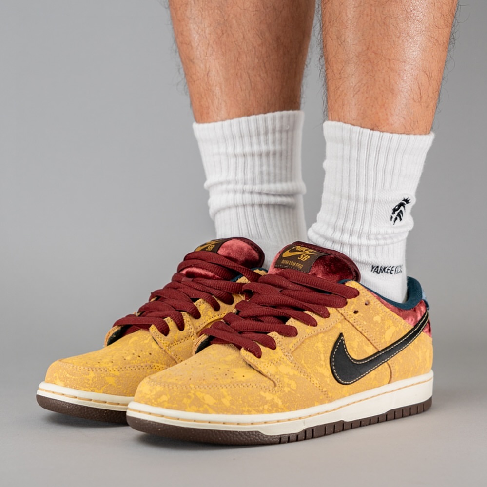 【国内 2024年 10/18 発売】NIKE SB DUNK LOW “City Of Cinema” (ナイキ ダンク ロー “シティ オブ シネマ”) [FZ1278-200]