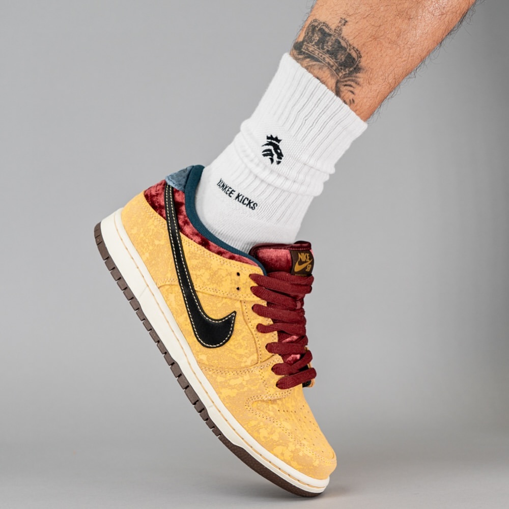 【国内 2024年 10/18 発売】NIKE SB DUNK LOW “City Of Cinema” (ナイキ ダンク ロー “シティ オブ シネマ”) [FZ1278-200]