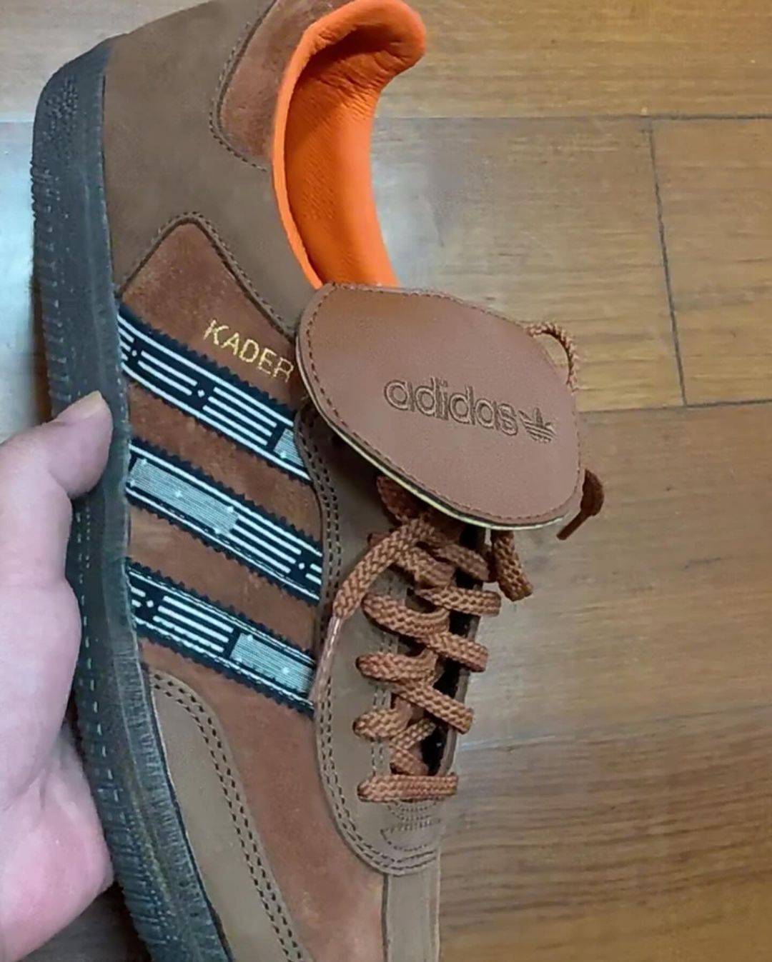 【2024年 発売予定】Kader Sylla x adidas Originals SAMBA “Brown/Black” (カデル・シラ アディダス オリジナルス サンバ)