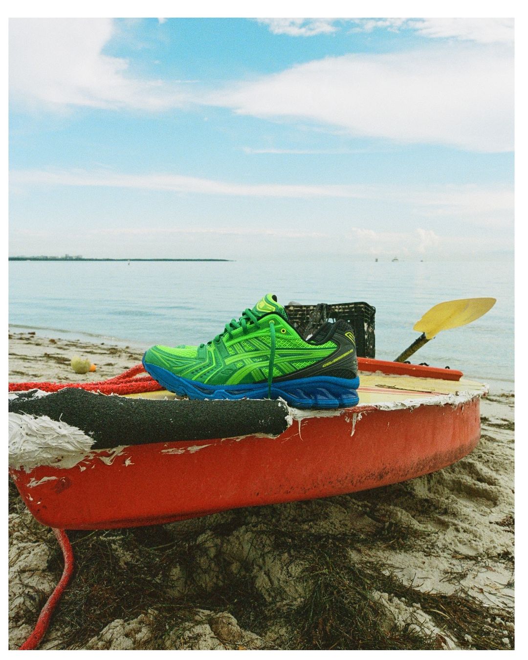 【2024年 6/22 & 7/12 発売】Field Trip Recordings × ASICS GEL-KAYANO 14 “Fern Green” (フィールドトリップ アシックス ゲルカヤノ) [1203A620.300]