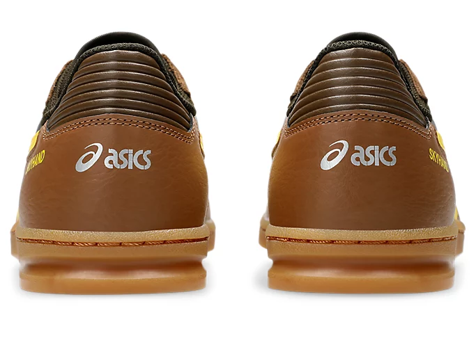 【2024年 7/12 発売】ASICS SKYHAND OG “Black Coffee/Tai Chi Yellow” (アシックス スカイハンド OG) [1203A451.201]