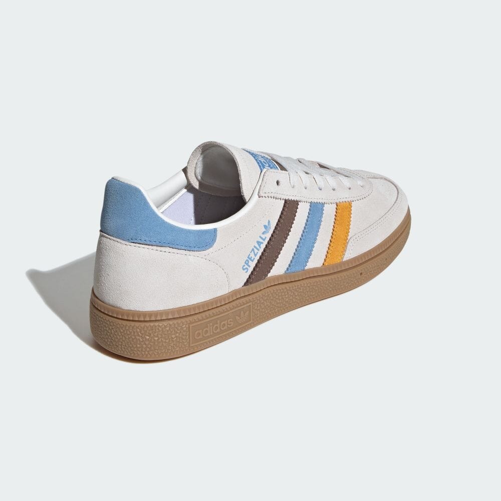 【2024年 6/13 発売】adidas Originals HANDBALL SPEZIAL “White/Light Blue/Earth Stratos” (アディダス オリジナルス ハンドボール スペツィアル “ホワイト/ライトブルー/アースストレータ”) [IG1975]
