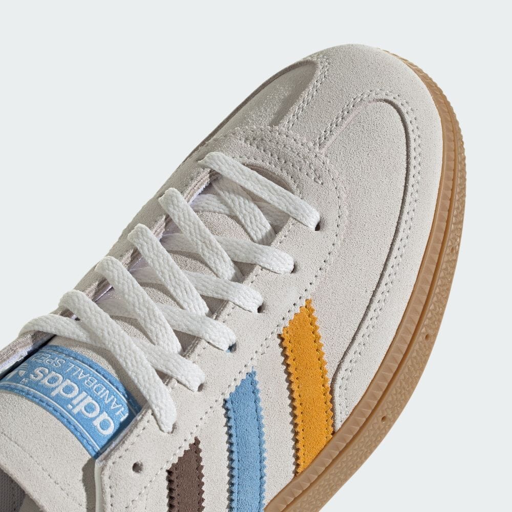 【2024年 6/13 発売】adidas Originals HANDBALL SPEZIAL “White/Light Blue/Earth Stratos” (アディダス オリジナルス ハンドボール スペツィアル “ホワイト/ライトブルー/アースストレータ”) [IG1975]