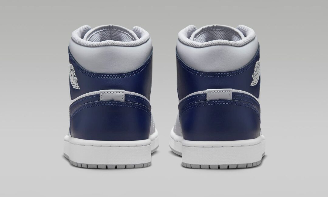 【2024年 6/24 発売】NIKE AIR JORDAN 1 MID “White/Wolf Grey/Midnight Navy” (ナイキ エア ジョーダン 1 ロー “ホワイト/ウルフグレー/ミッドナイトネイビー”) [DQ8426-104]