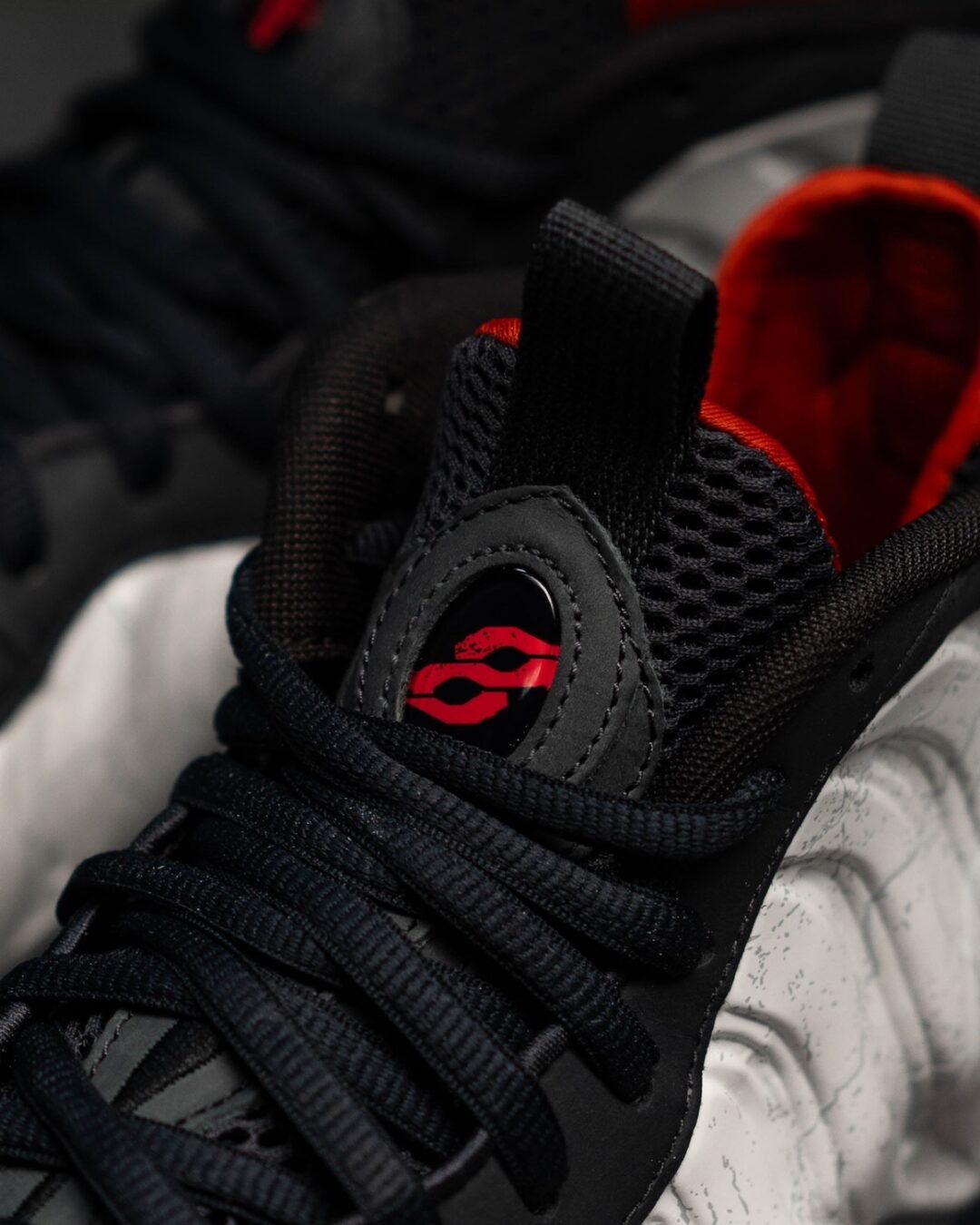 【国内 2024年 10/4 & 10/31 発売】Tekken 8 × NIKE AIR FOAMPOSITE ONE PREMIUM “Fate” (鉄拳 8 ナイキ エア フォームポジット ワン プレミアム “フェイト”) [HF6367-001]