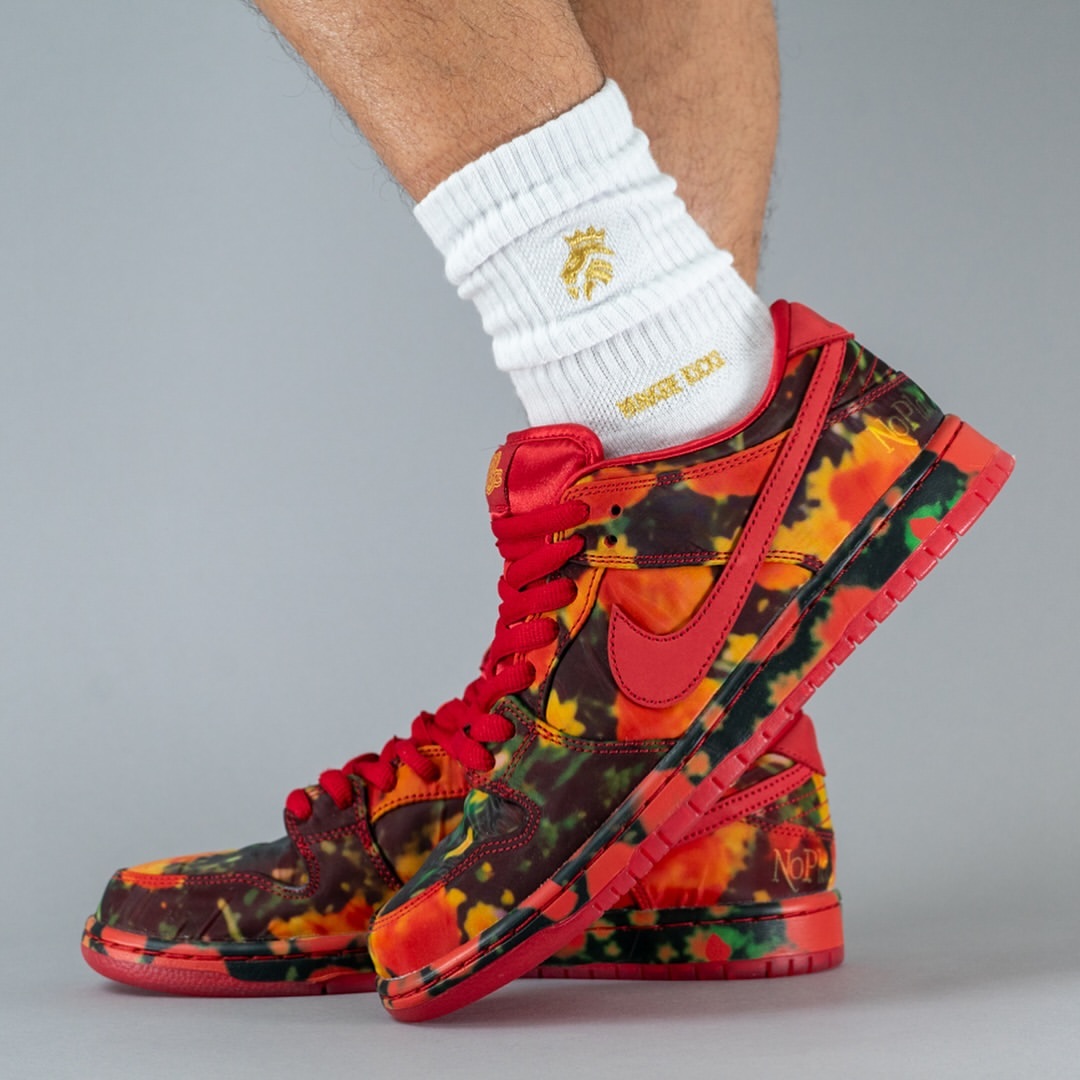 【2024年 12/19 & 12/23 発売】オズの魔法使い × NIKE SB DUNK LOW PRO QS (THE WIZARD OF OZ ナイキ ダンク ロー プロ) [FZ1291-600]