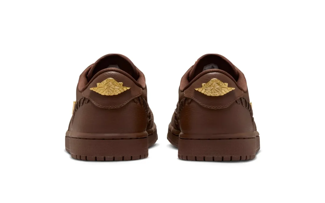 【2024年 10/7 発売】NIKE WMNS AIR JORDAN 1 LOW METHOD OF MAKE “Cacao Wow/Metallic Gold” (ナイキ ウィメンズ エア ジョーダン 1 ロー MM “メソッドオブメイク/カカオワオ/メタリックゴールド”) [FN5032-201]