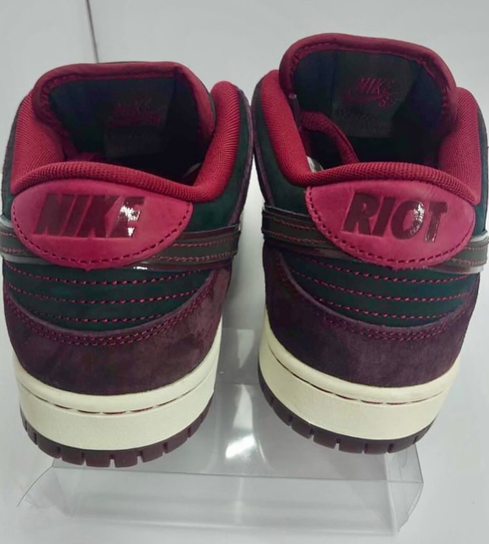 【国内 2025年 1/22 & 1/24 発売】Riot Skateshop × NIKE SB DUNK LOW (ライオットスケートショップ ナイキ ダンク ロー) [FZ1289-200]