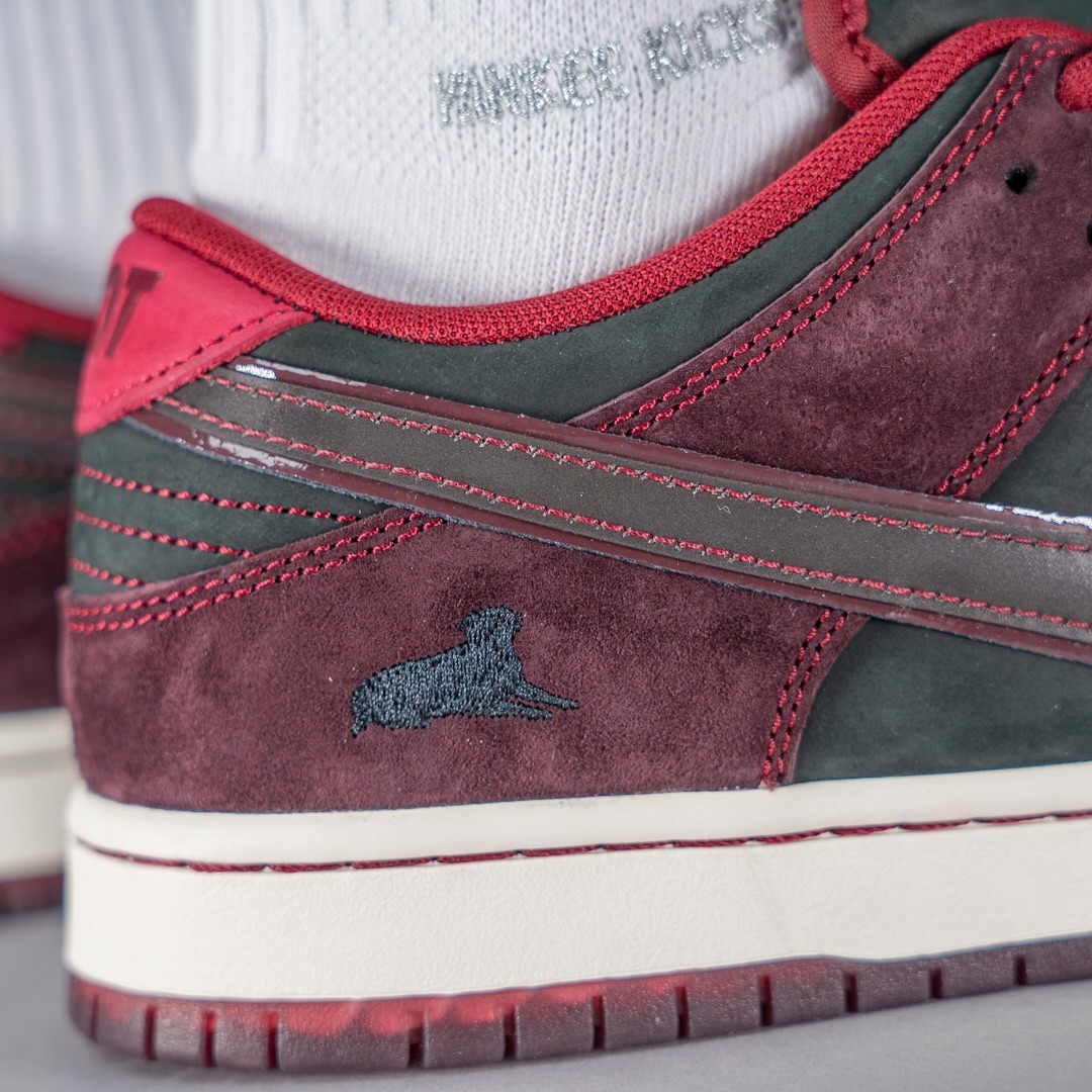 【国内 2025年 1/22 & 1/24 発売】Riot Skateshop × NIKE SB DUNK LOW (ライオットスケートショップ ナイキ ダンク ロー) [FZ1289-200]