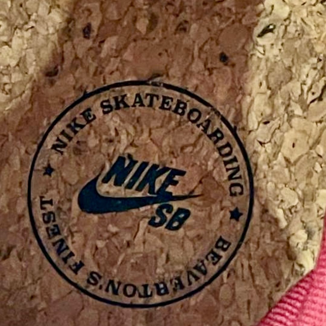 【国内 2025年 1/22 & 1/24 発売】Riot Skateshop × NIKE SB DUNK LOW (ライオットスケートショップ ナイキ ダンク ロー) [FZ1289-200]
